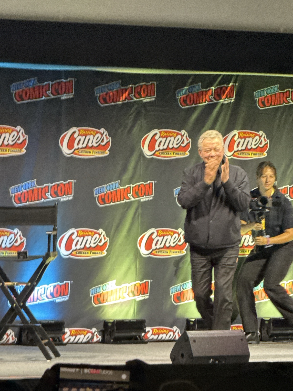 William Shatner walks out on the Empire Stage